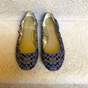 Coach flats ✨